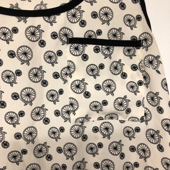 Forever 21 Oversized Tank Tricycle Print Top - Picture 4 of 5